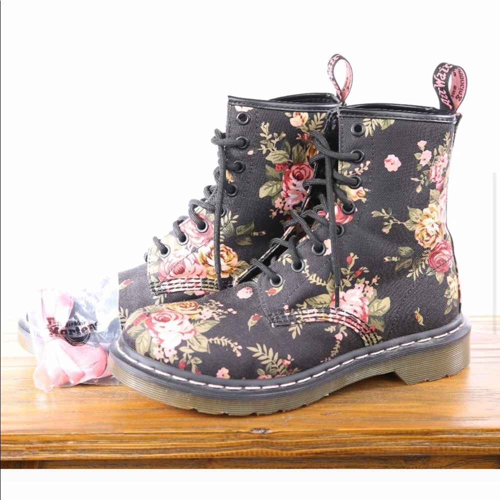 Dr. Martins Floral print ankle boots